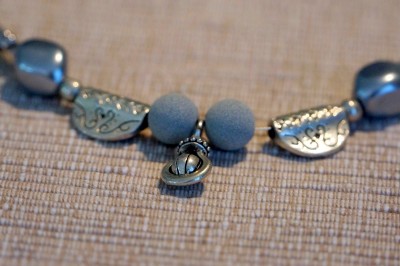 collier-111107-detail2