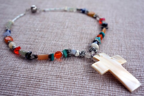 Collier Croix en Nacre